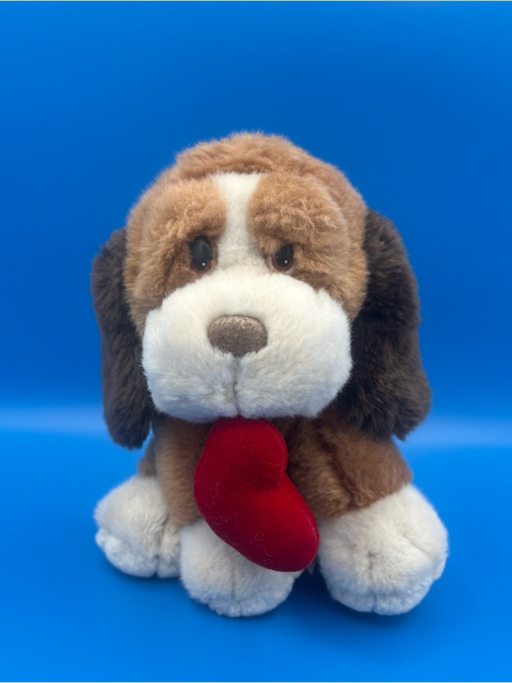 Vintage Russ Berrie Baxter Puppy Dog Plush 8" with Red Heart Valentine